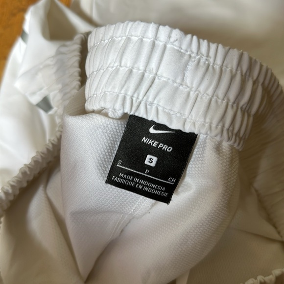 Nike Tech Pack Sportswear Woven Womens Pants Joggers Size Small S White - Picture 2 of 5